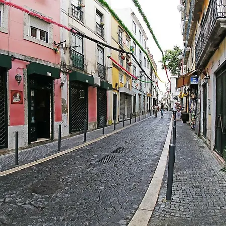 Romantichome At Alfama's Heart Lisbon