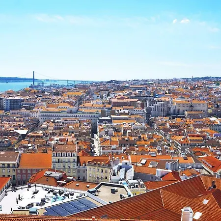 Romantichome At Alfama's Heart