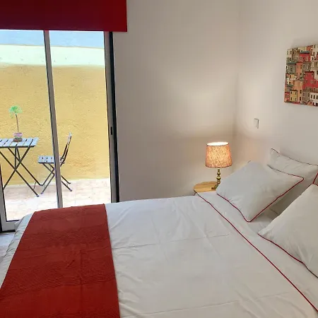 Romantichome At Alfama's Heart * リスボン