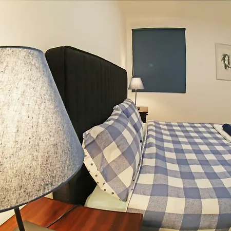 Romantichome At Alfama's Heart